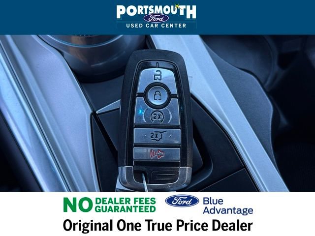 Used 2023 Ford Explorer XLT w/ Equipment Group 202A image 11