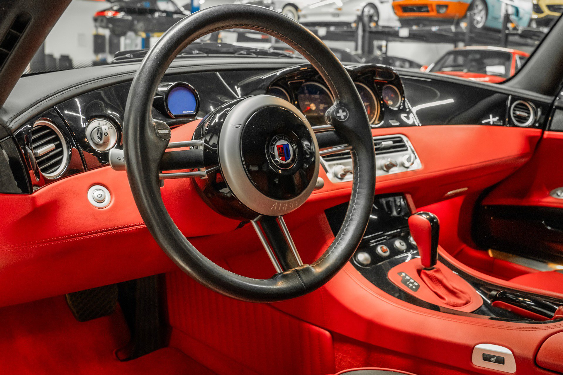 Used 2003 BMW Z8 image 12