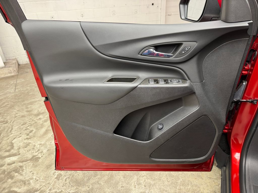 Used 2023 Chevrolet Equinox LT FWD image 8
