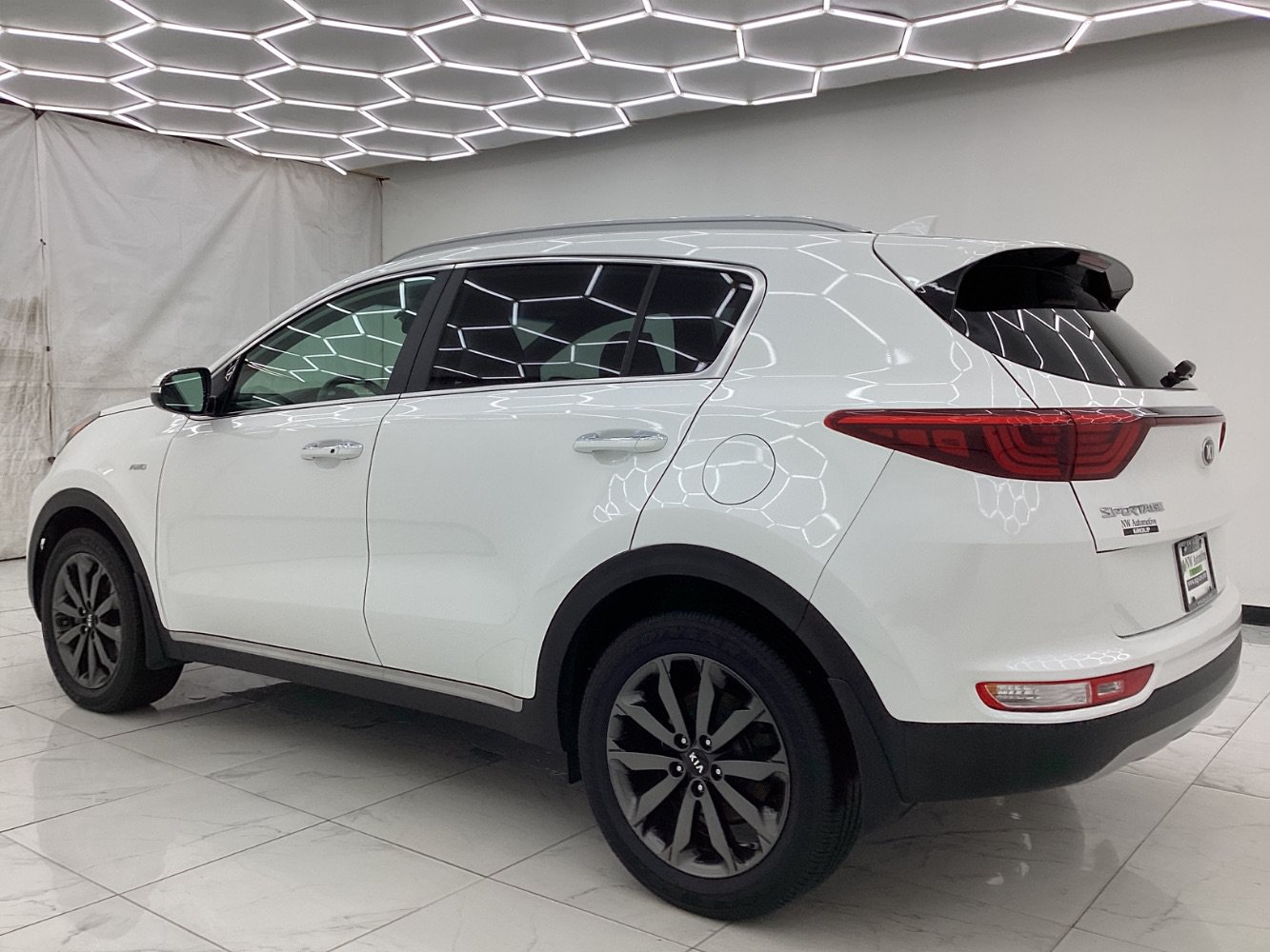 Used 2018 Kia Sportage EX w/ EX Sport Appearance Package AWD/4WD image 11