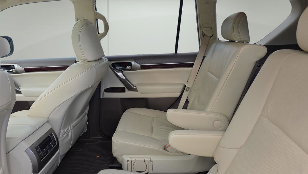Used 2019 Lexus GX 460 image 15