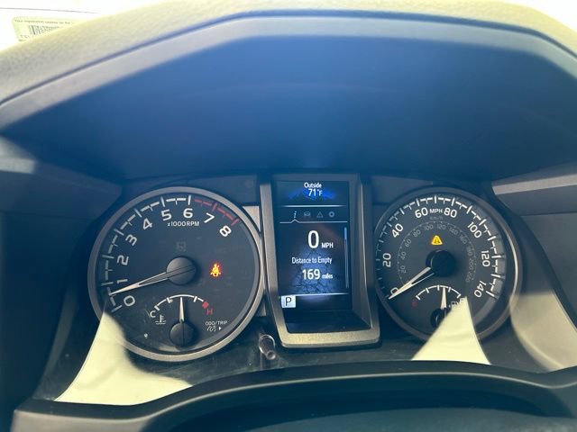 Used 2020 Toyota Tacoma TRD Off-Road AWD/4WD image 9