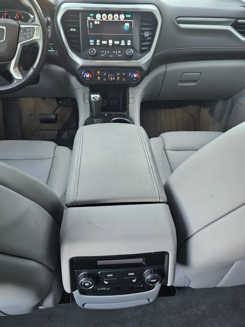 Used 2018 GMC Acadia SLT image 43