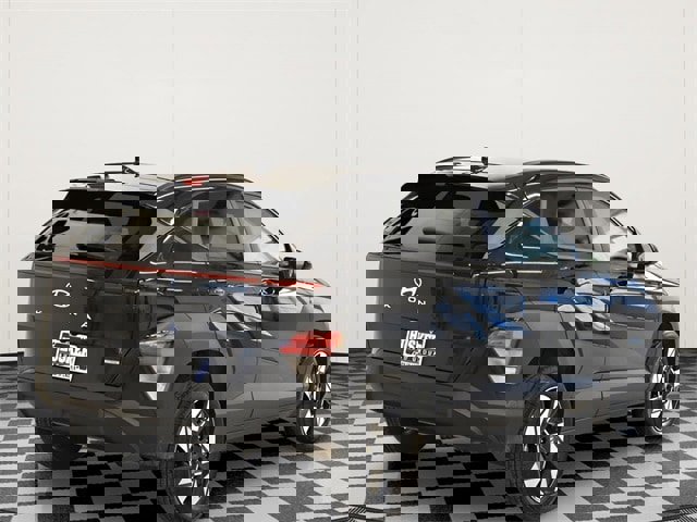 Used 2025 Hyundai Kona SEL image 4