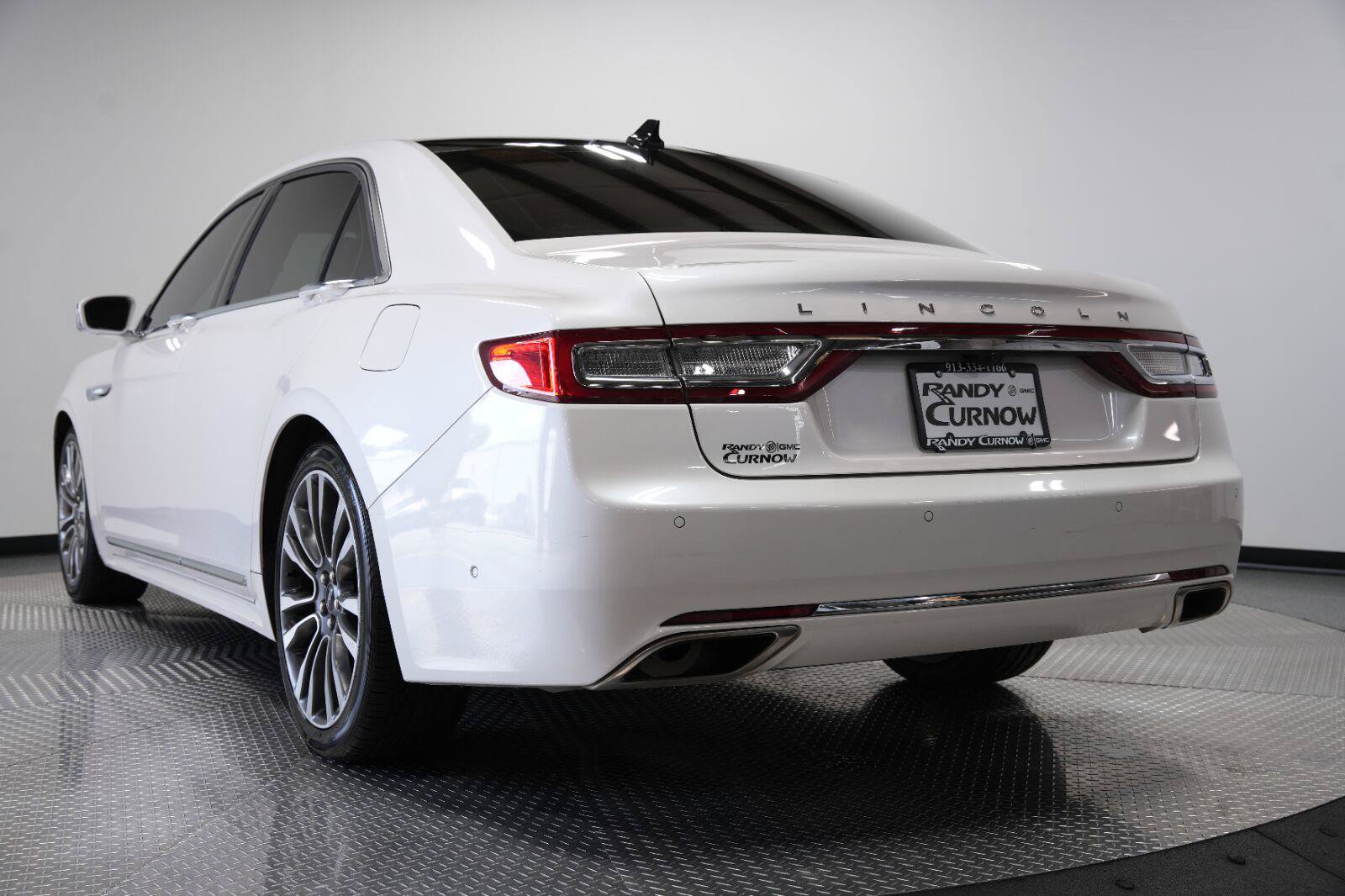 Used 2019 Lincoln Continental Reserve AWD/4WD image 30