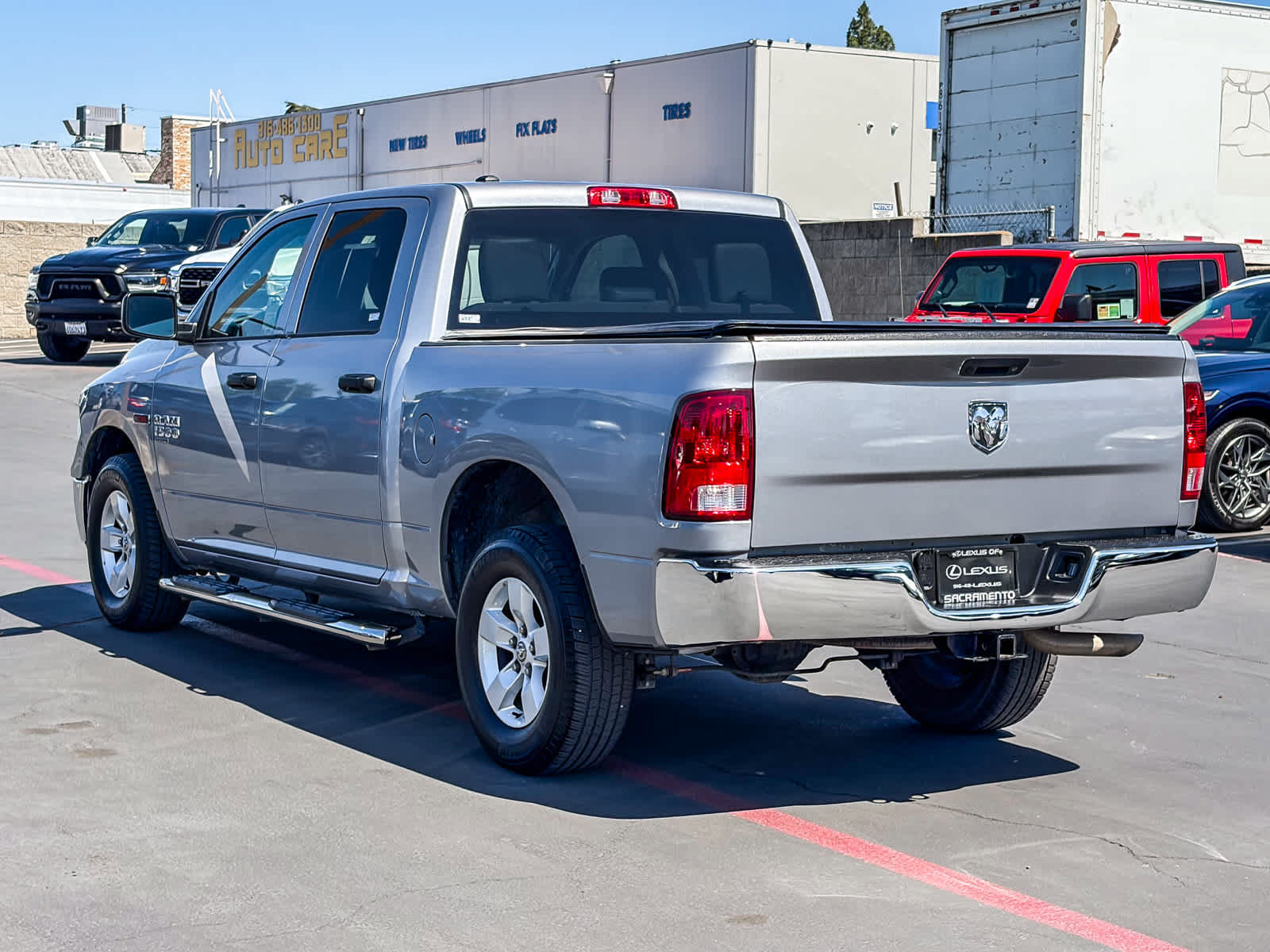 Used 2019 RAM 1500 Tradesman w/ Chrome Appearance Group RWD image 2