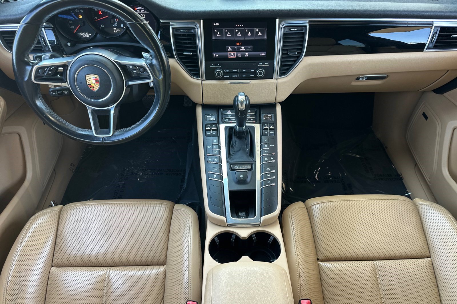 Used 2018 Porsche Macan AWD/4WD image 15
