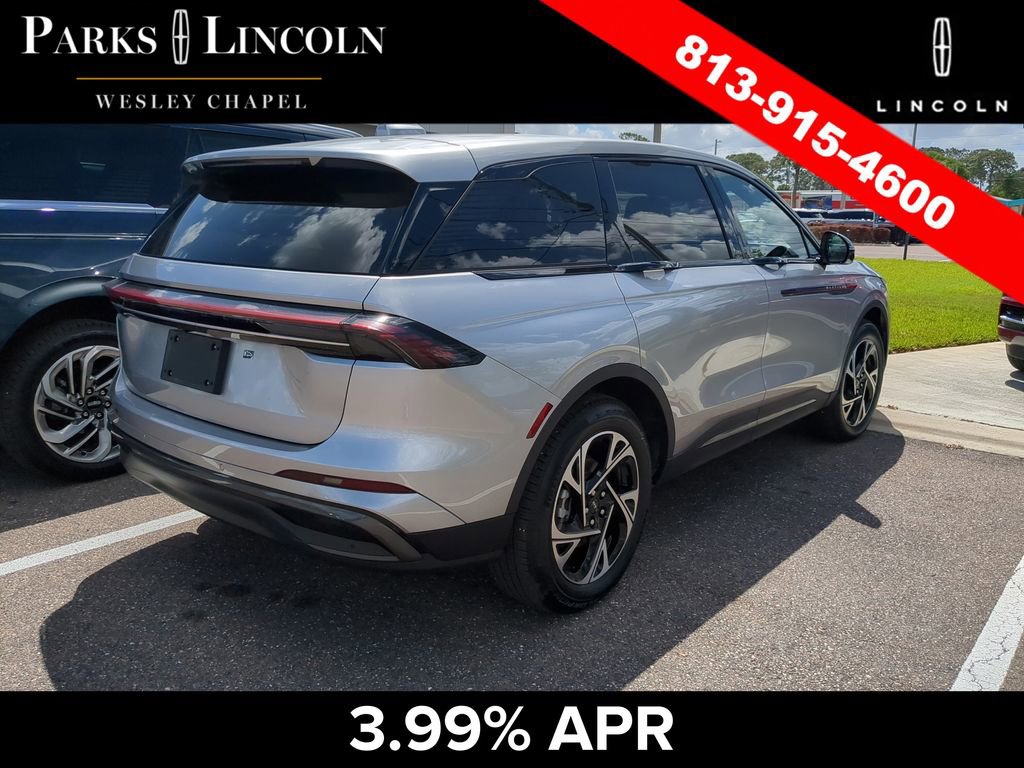 Used 2025 Lincoln Nautilus Premier w/ Jet Appearance Package image 10