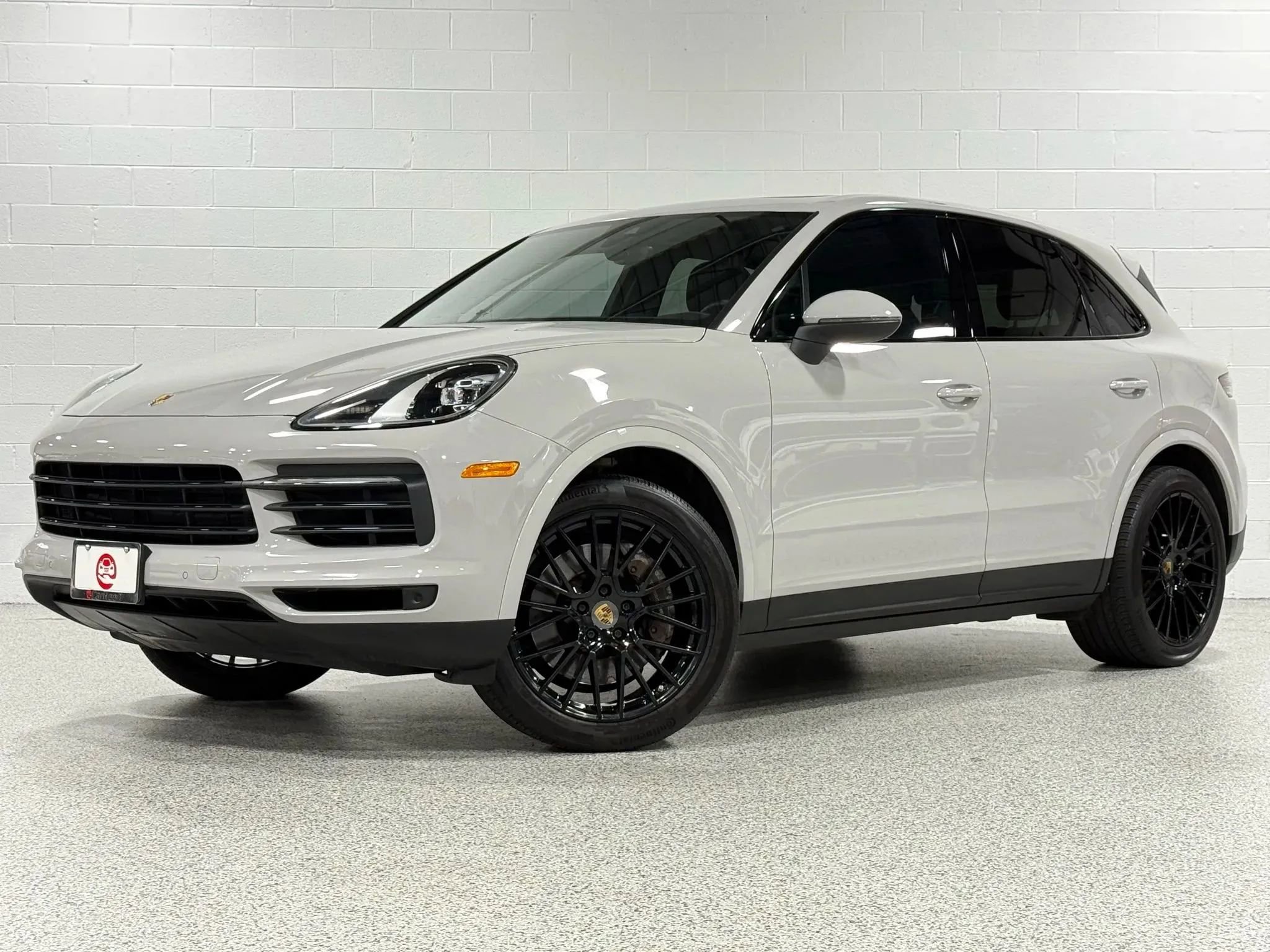 Used 2021 Porsche Cayenne image 2