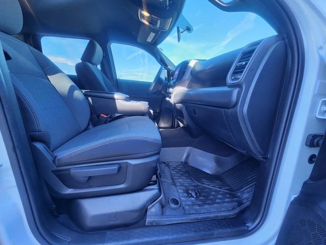 Used 2024 RAM 3500 Tradesman w/ Chrome Appearance Group image 16