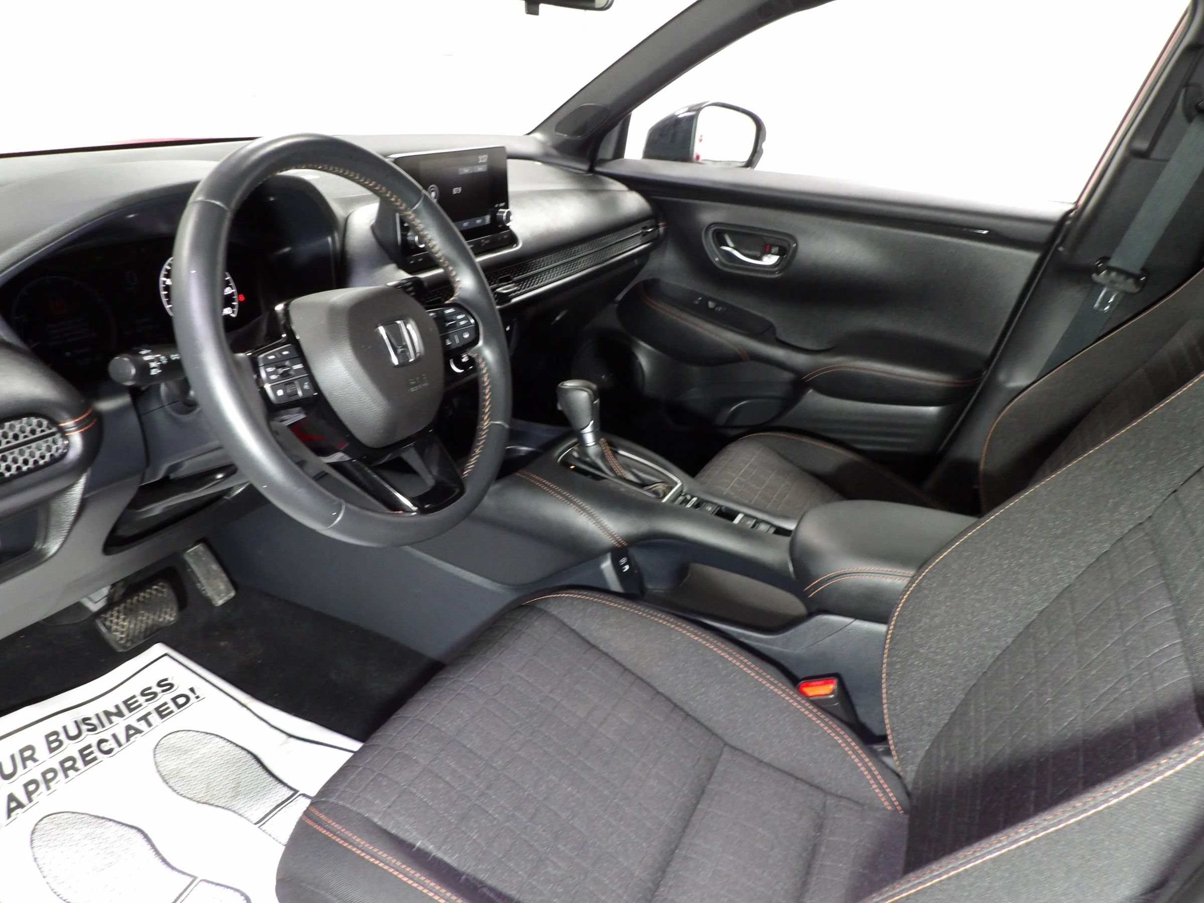 Used 2024 Honda HR-V Sport image 9
