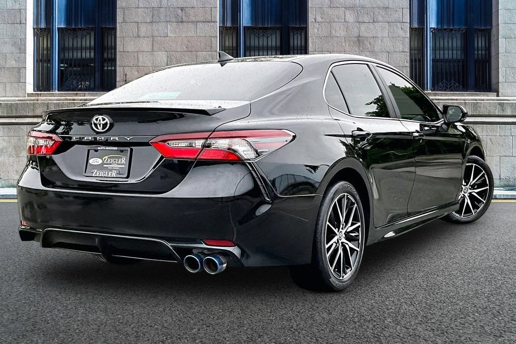 Used 2024 Toyota Camry SE FWD image 11