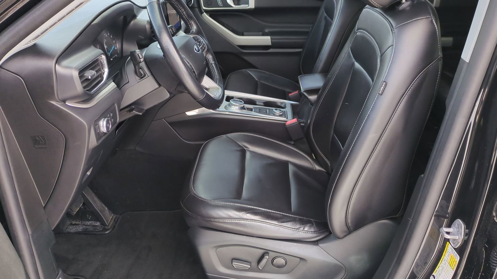 Certified 2021 Ford Explorer XLT w/ Equipment Group 202A image 18