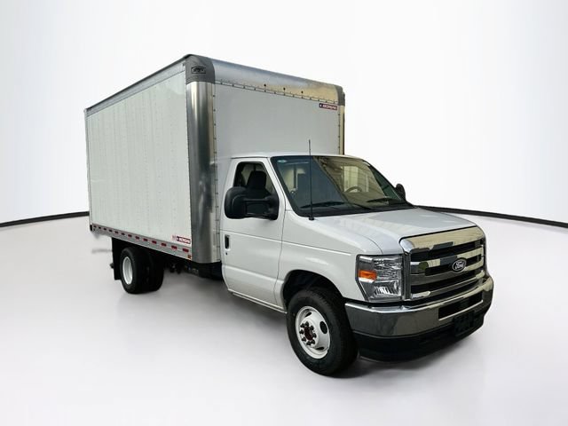 New 2027 Ford E-350 and Econoline 350 Super Duty w/ Driver's Safety Package RWD image 1