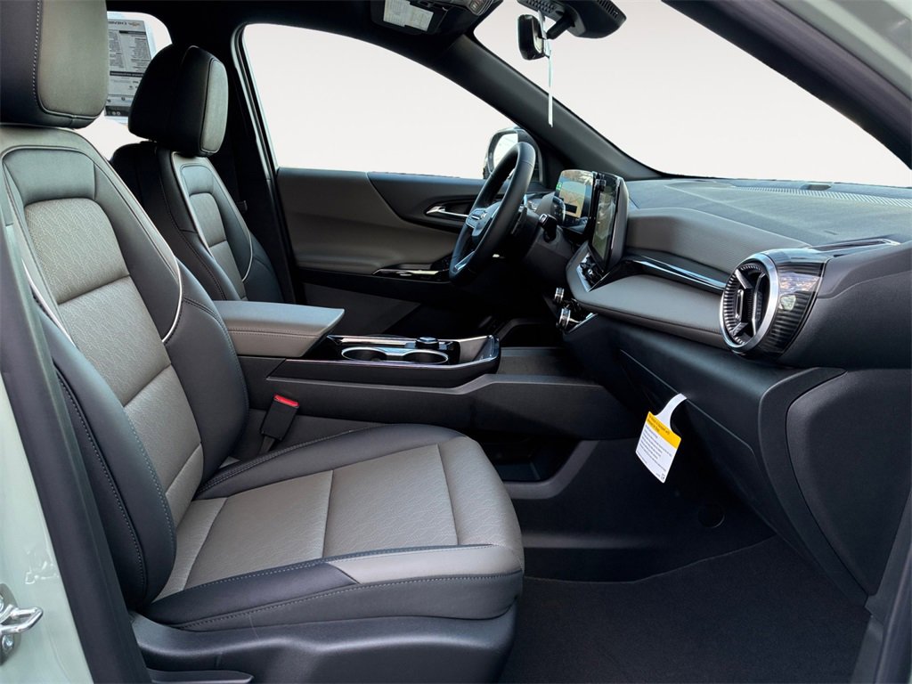 New 2026 Chevrolet Equinox LT w/ Convenience Package II image 15