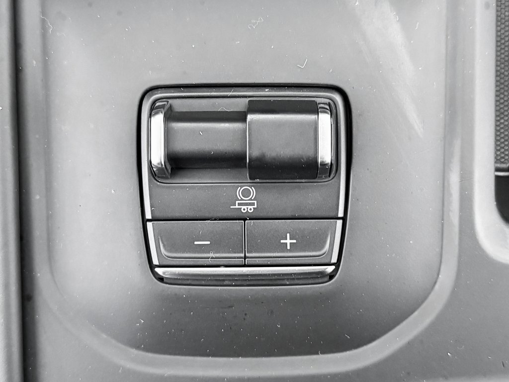 Used 2024 GMC Sierra 3500 Denali Ultimate image 29