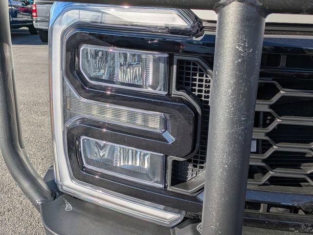 New 2026 Ford F250 Lariat w/ Black Appearance Package image 10