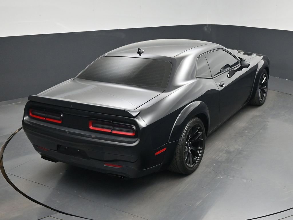 Used 2015 Dodge Challenger SRT Hellcat RWD image 24
