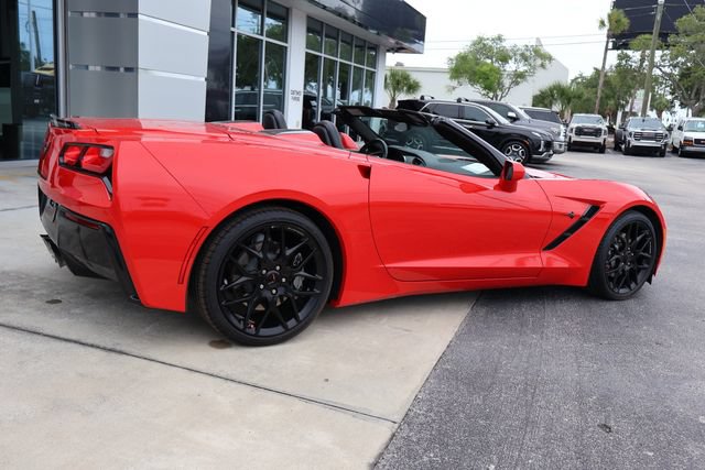 Used 2019 Chevrolet Corvette Stingray Convertible w/ Carbon Flash Badge Package RWD image 9