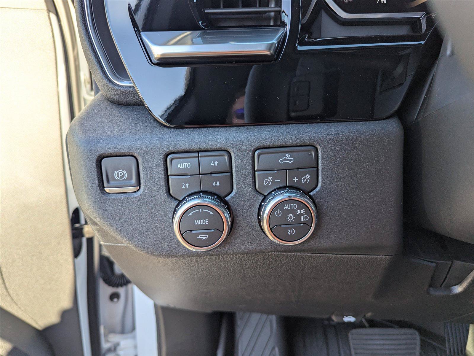 New 2026 GMC Sierra 1500 Elevation AWD/4WD image 26