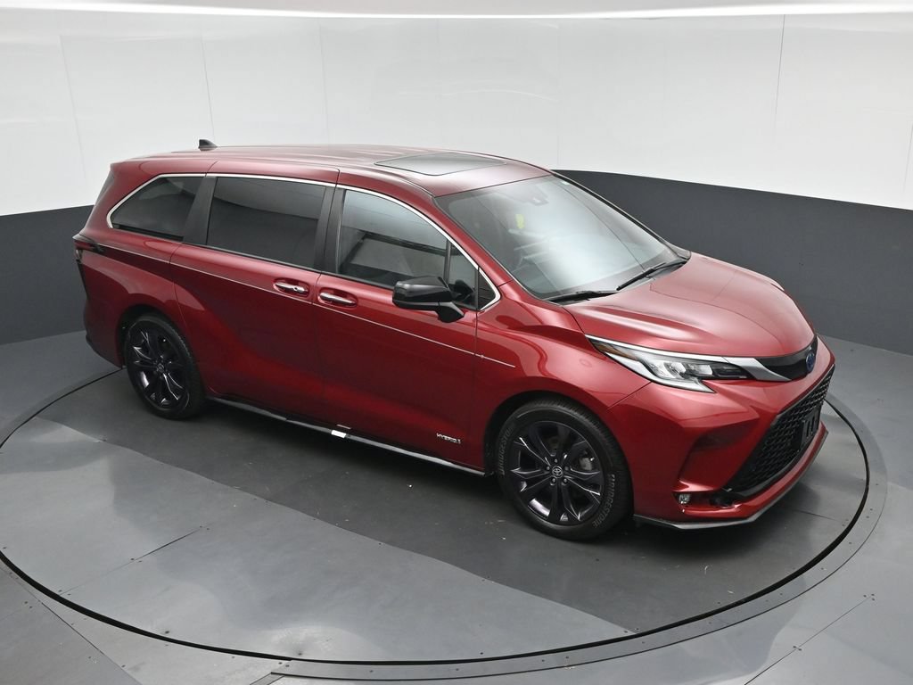 Used 2021 Toyota Sienna XSE FWD image 69