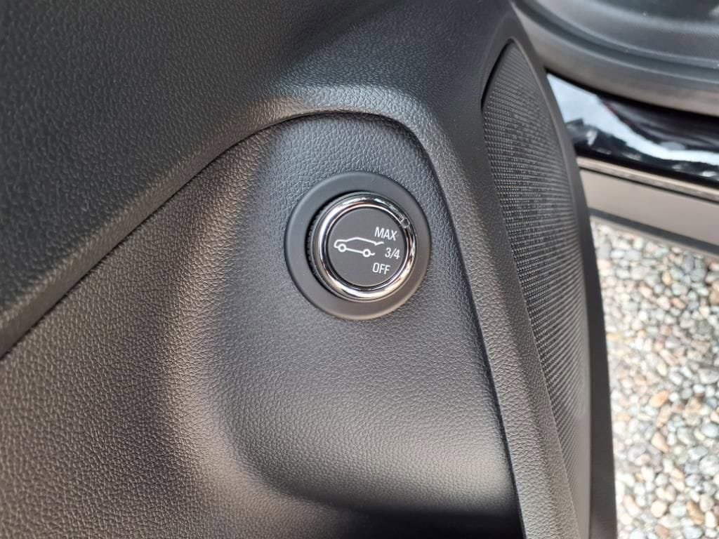 New 2026 Chevrolet TrailBlazer RS w/ Convenience Package FWD image 17