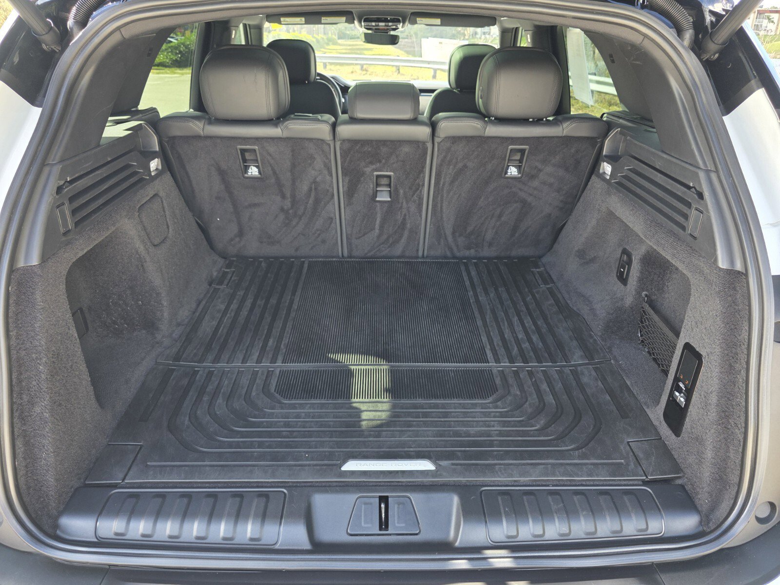 Certified 2023 Land Rover Range Rover Sport SE Dynamic image 17