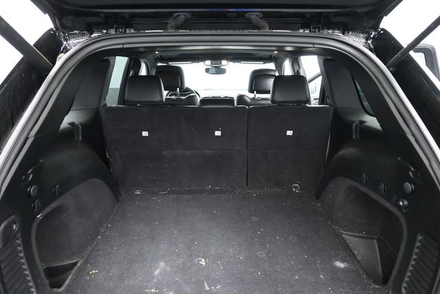 Used 2019 Jeep Grand Cherokee Limited w/ Trailer Tow Group IV AWD/4WD image 6