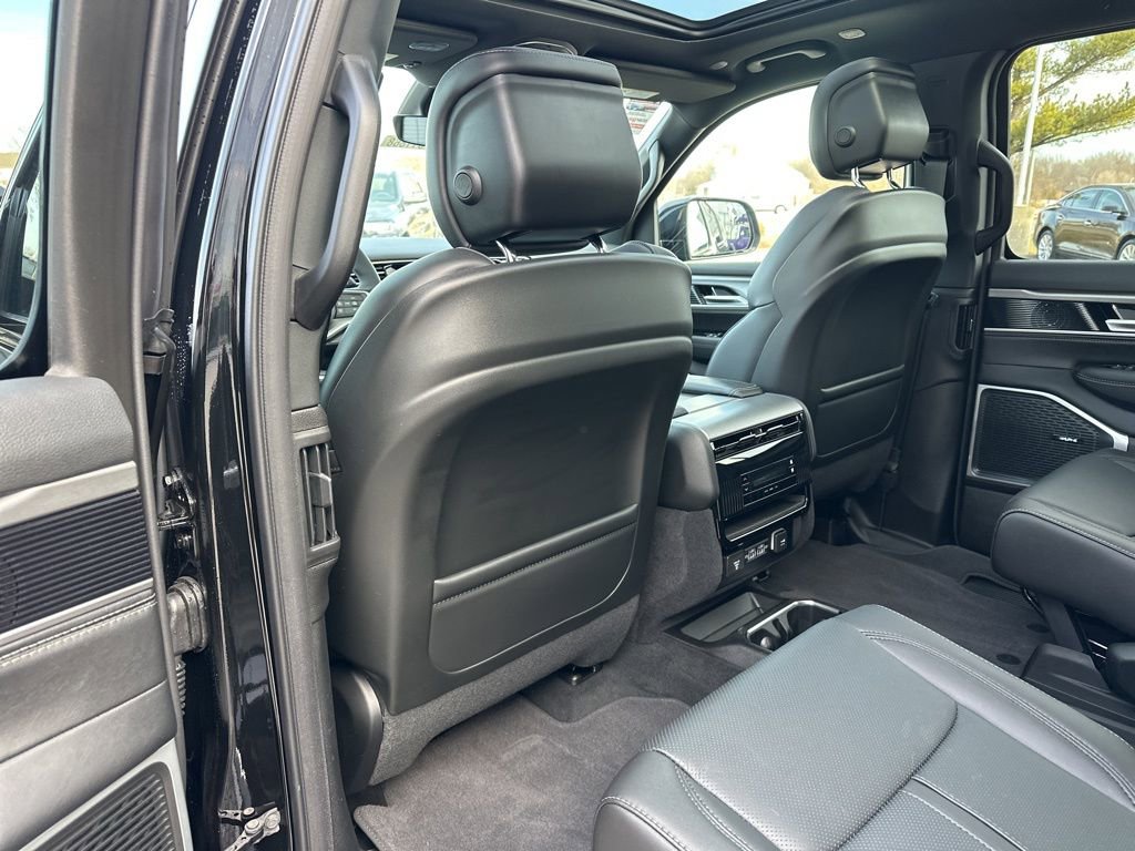 New 2026 Jeep Grand Wagoneer L 4WD w/ Premium Group I image 49