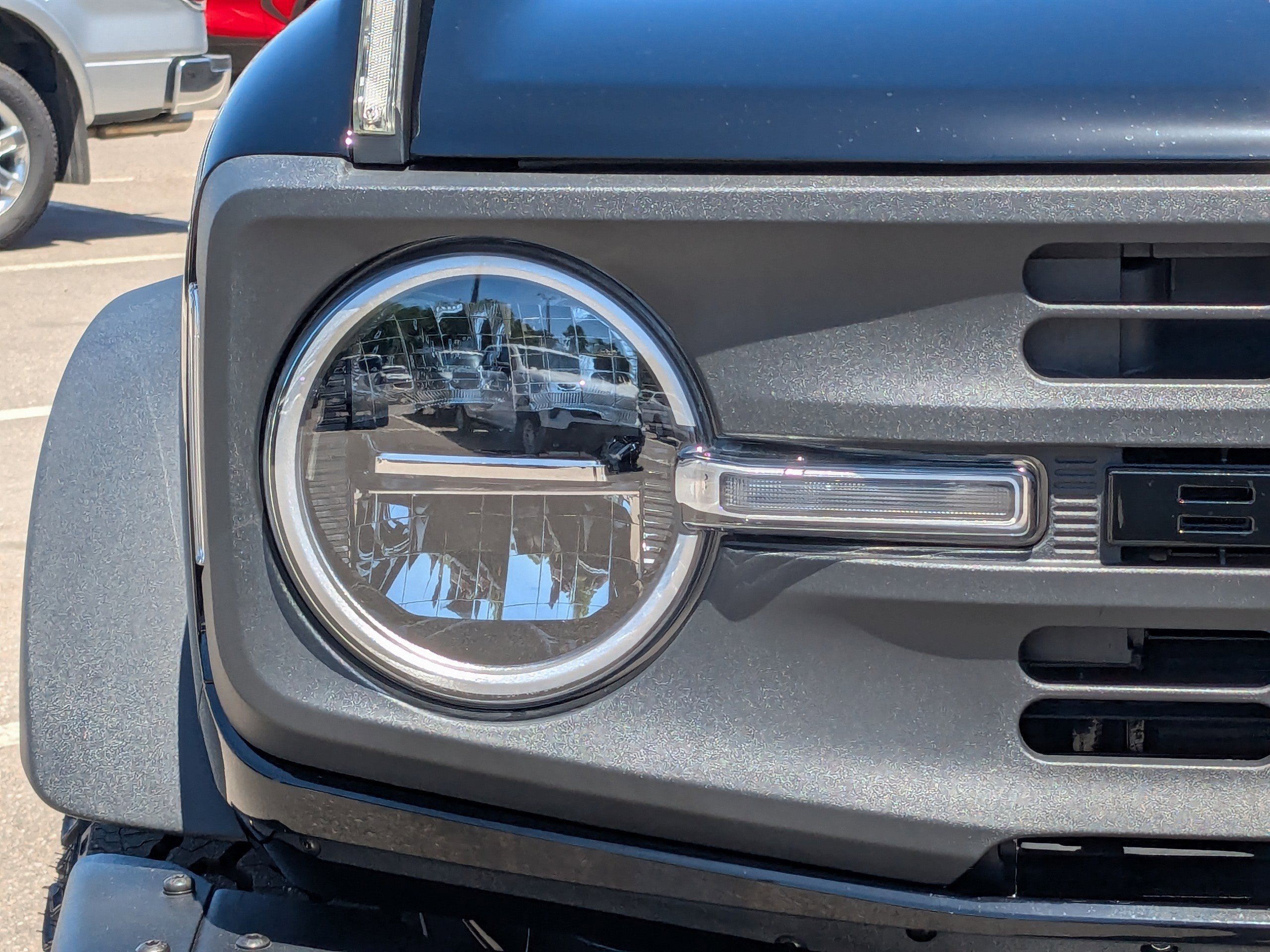 Used 2025 Ford Bronco Big Bend w/ Black Diamond Package image 9