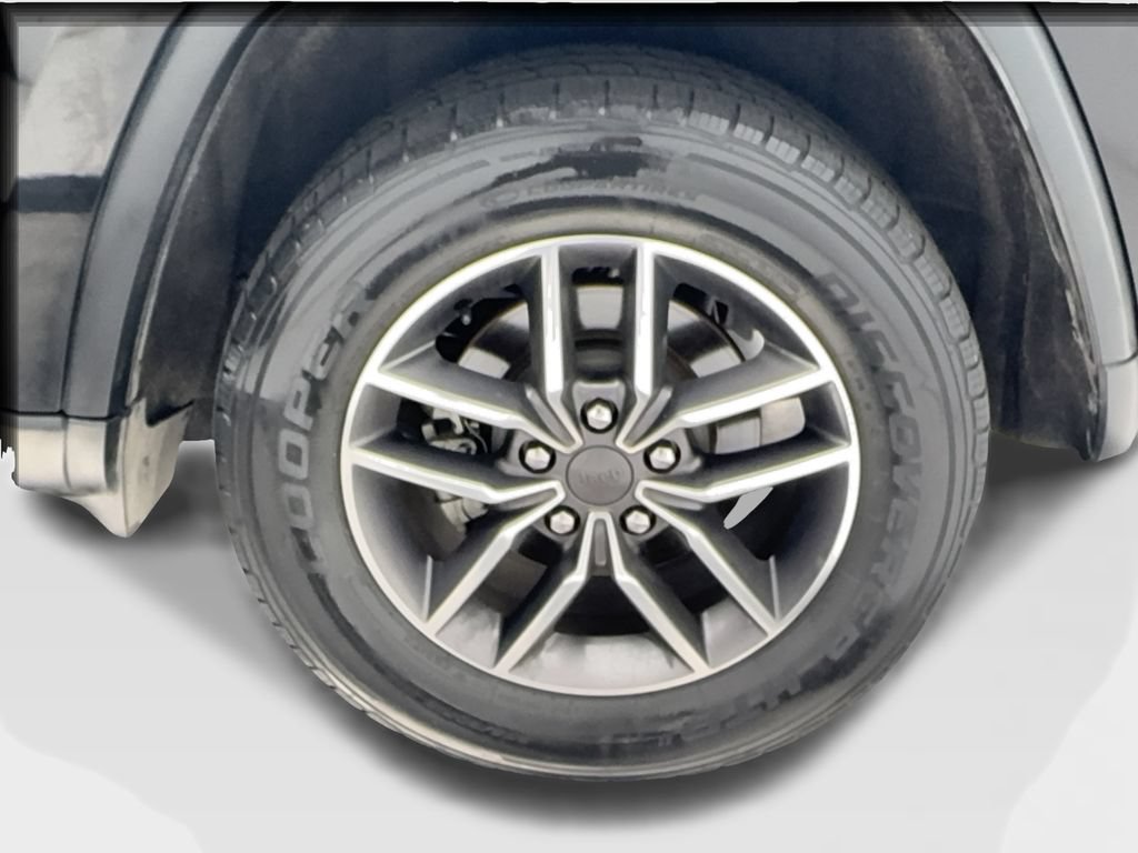 Used 2019 Jeep Grand Cherokee Limited RWD image 12