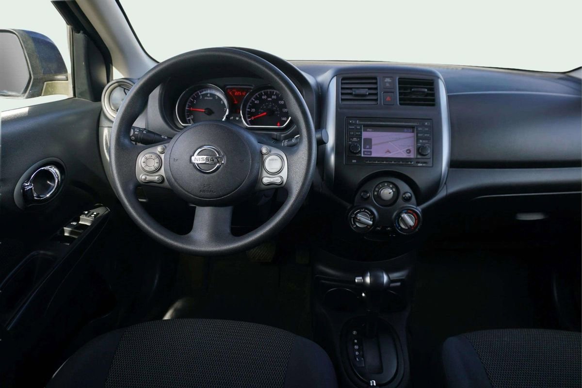 Used 2013 Nissan Versa SL w/ SL Tech Pkg image 19