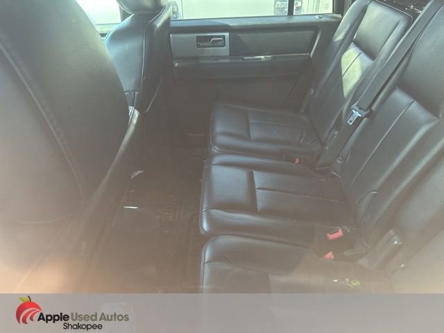 Used 2015 Ford Expedition EL XLT w/ Equipment Group 202A AWD/4WD image 4