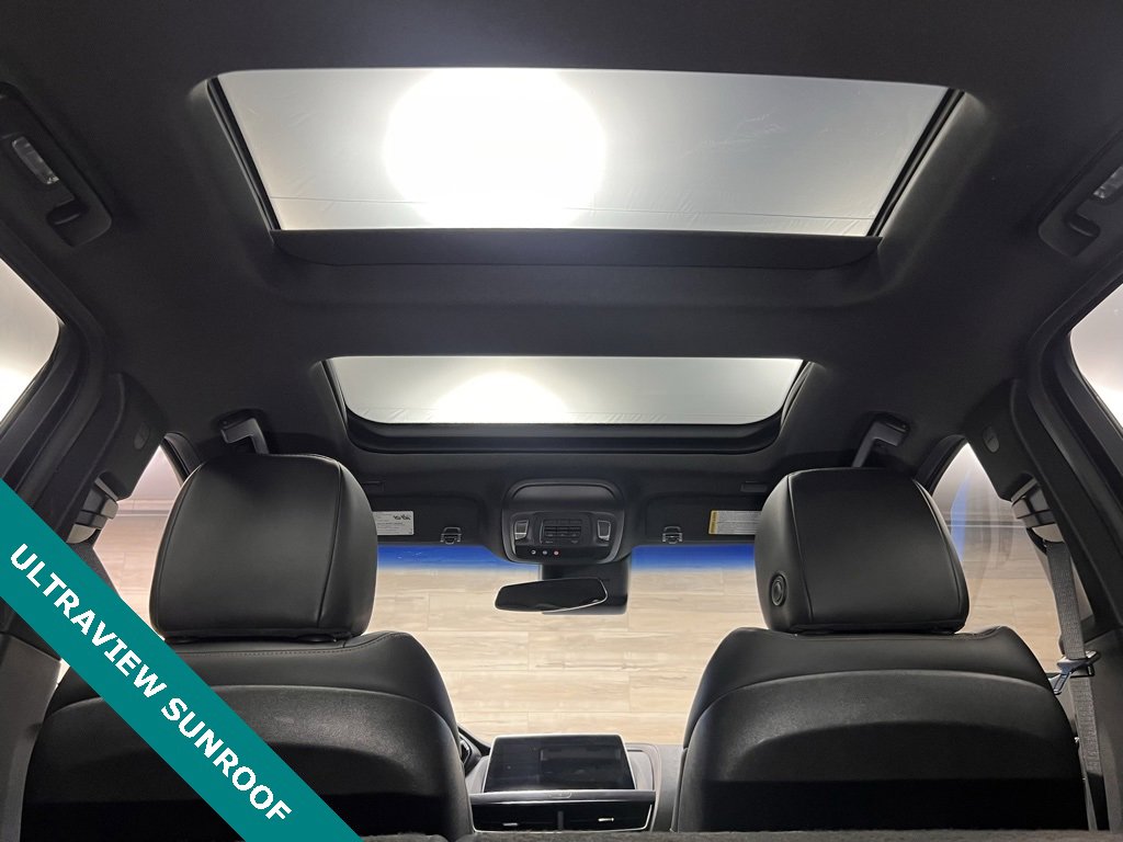 Used 2022 Cadillac CT5 V w/ Cold Weather Package image 5