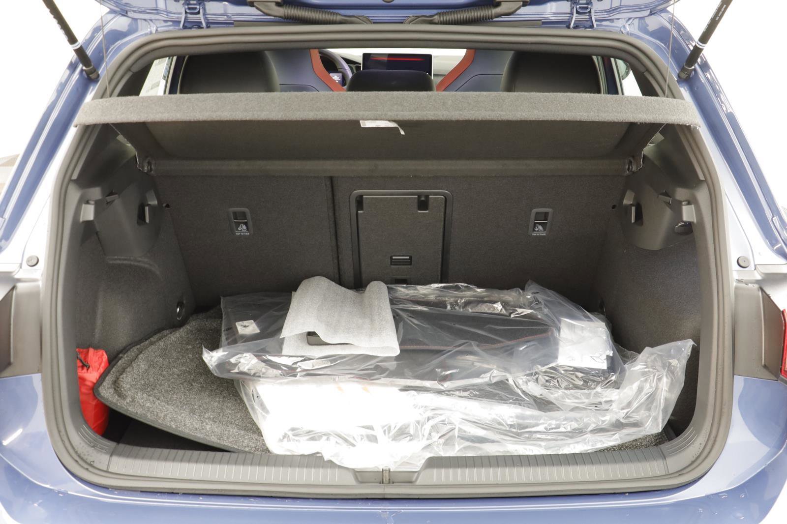 New 2026 Volkswagen Golf SE image 18