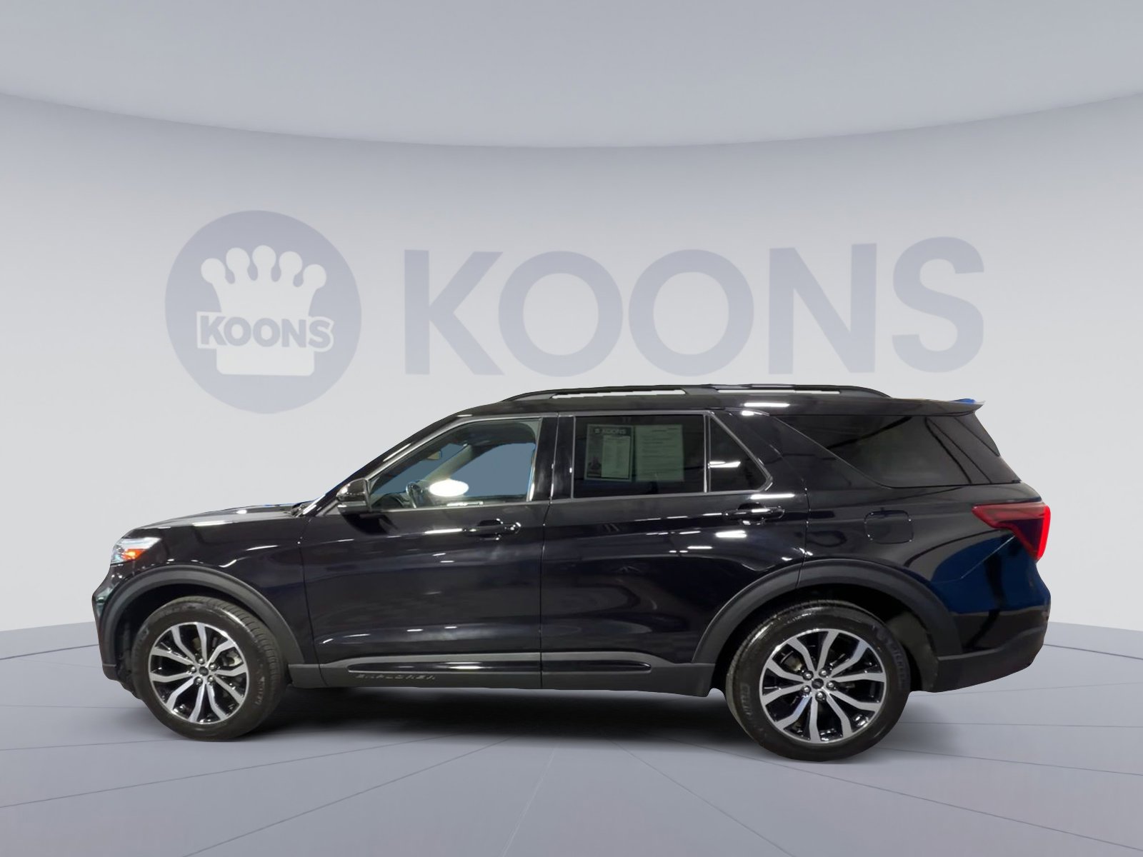 Used 2020 Ford Explorer ST w/ Premium Technology Package image 7