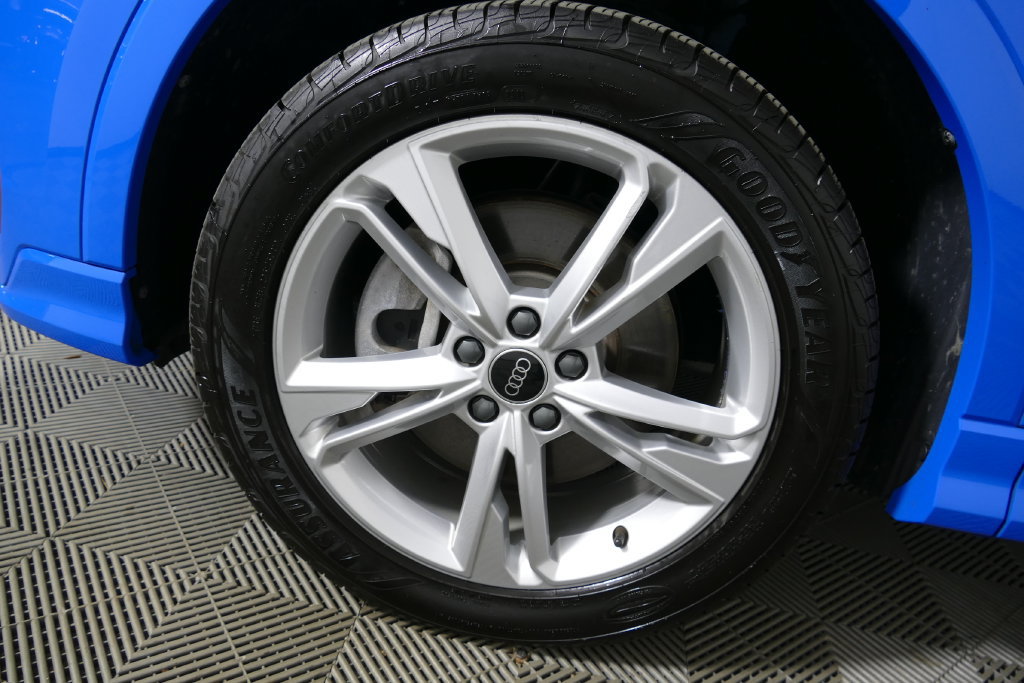 Used 2023 Audi Q3 2.0T Premium AWD/4WD image 9