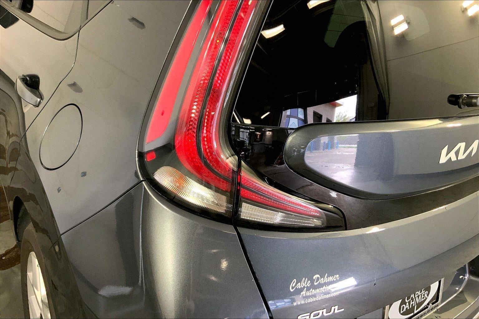 Certified 2025 Kia Soul LX FWD image 27