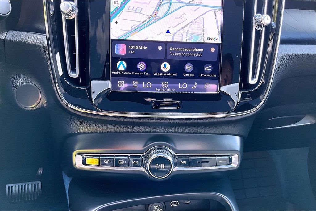 Certified 2023 Volvo C40 P8 Recharge Ultimate w/ Protection Package Premier AWD/4WD image 40