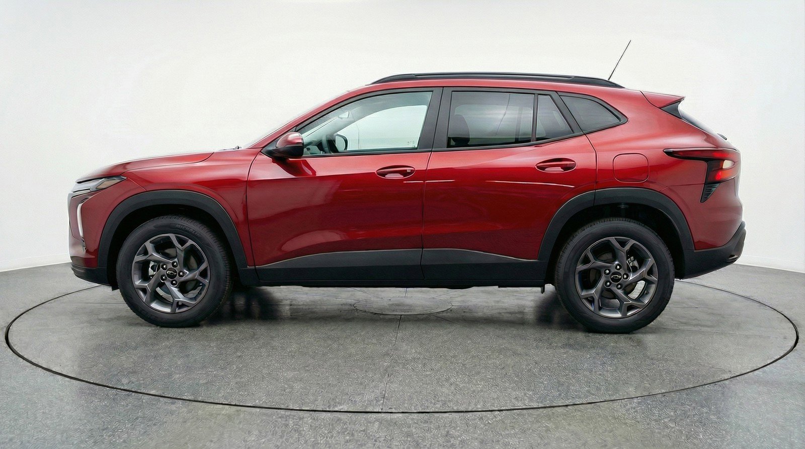 Used 2025 Chevrolet Trax LT image 5