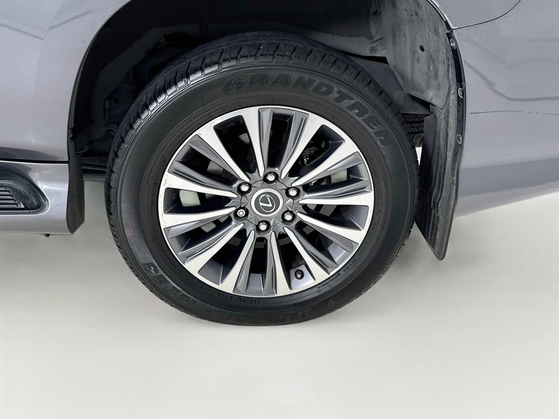 Used 2022 Lexus GX 460 Luxury w/ Off Road Package AWD/4WD image 32