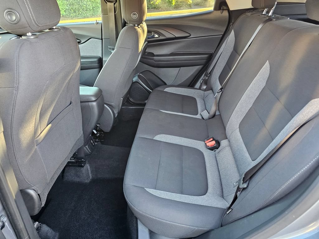 Used 2022 Chevrolet TrailBlazer LT w/ Convenience Package AWD/4WD image 17