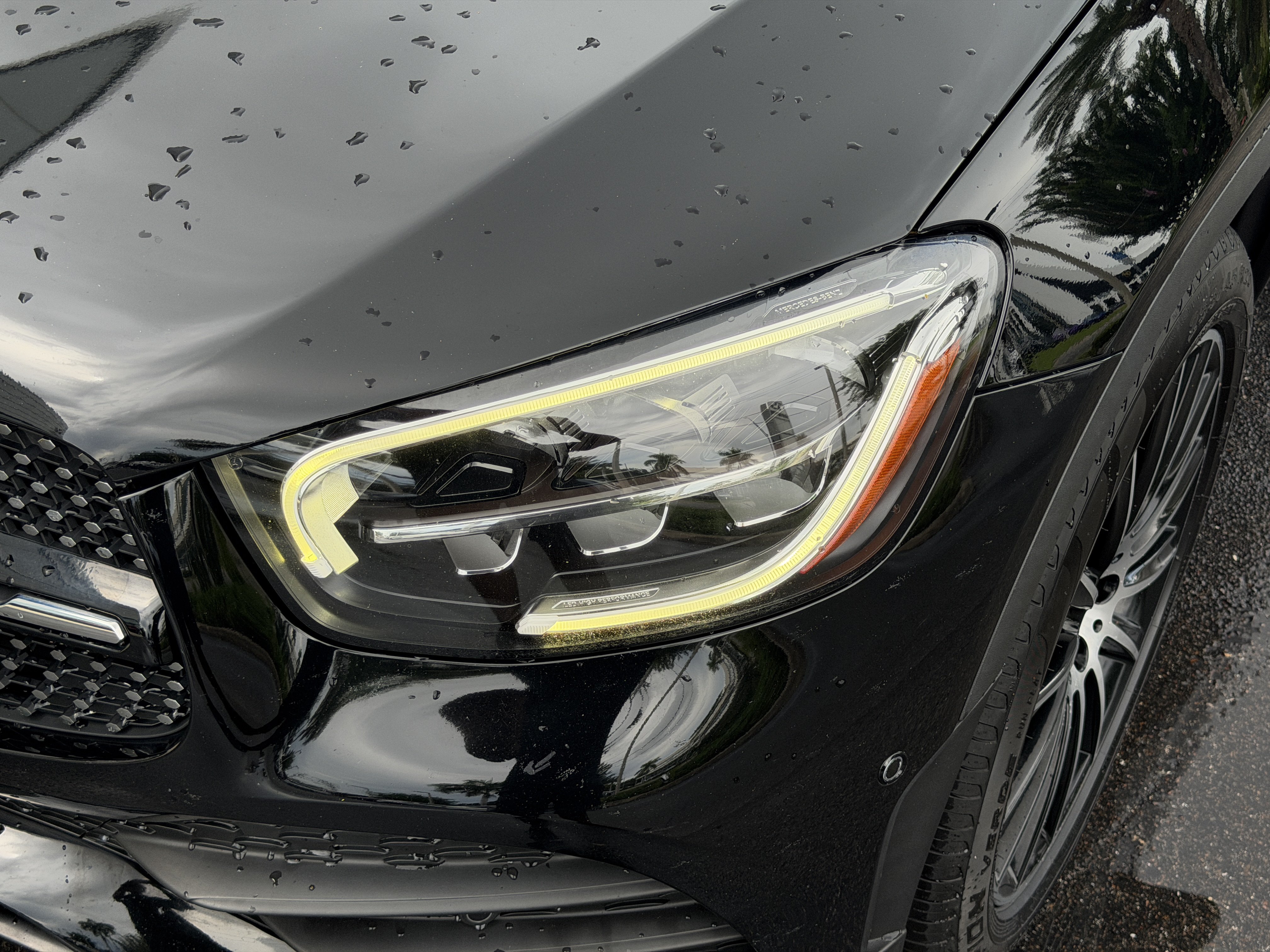 Used 2022 Mercedes-Benz GLC 300 w/ AMG Line image 9