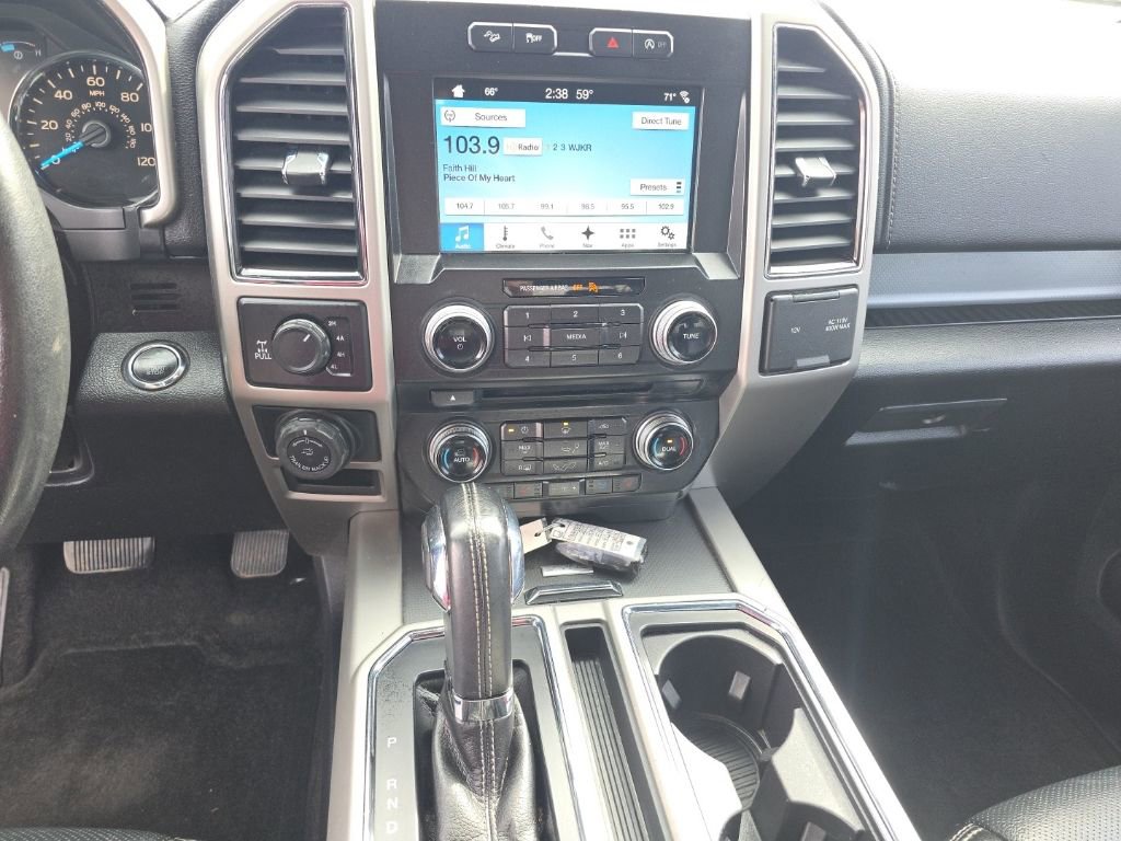 Used 2017 Ford F150 Lariat image 34