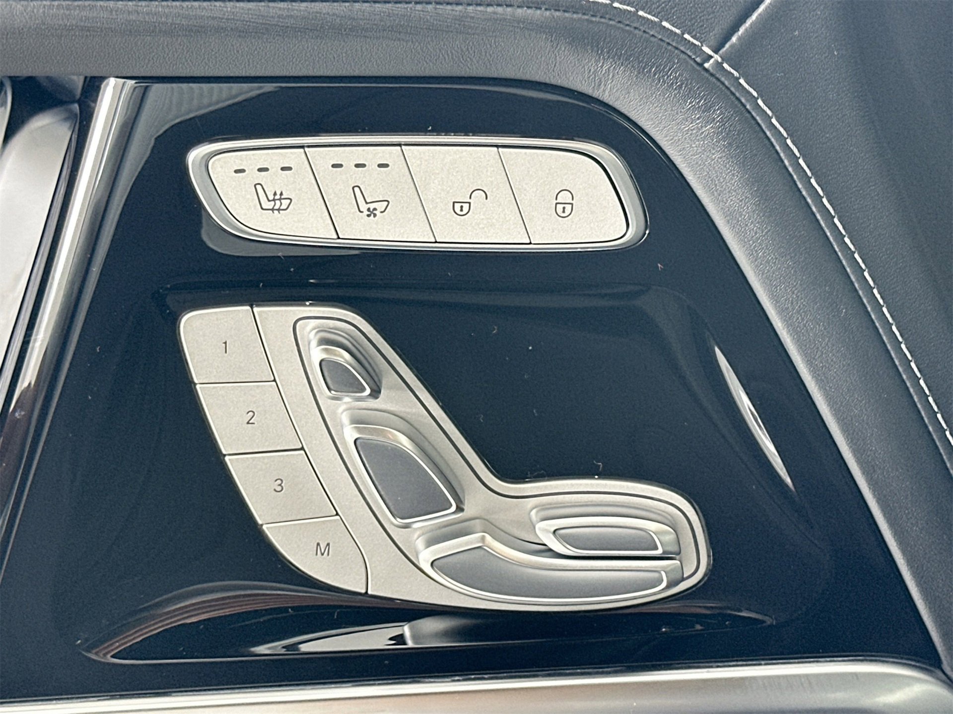 New 2024 Mercedes-Benz G 63 AMG 4MATIC image 22