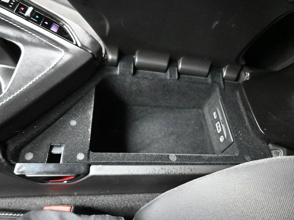 Used 2020 Chevrolet Corvette Stingray Premium Cpe w/ 3LT Preferred Equipment Group image 31