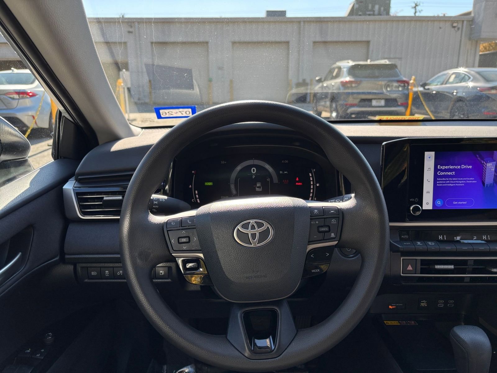 Used 2025 Toyota Camry LE image 28