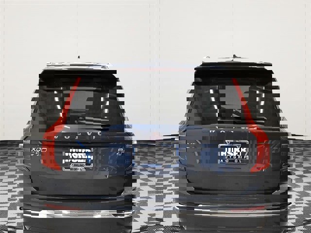 Used 2024 Volvo XC90 B6 Plus image 11