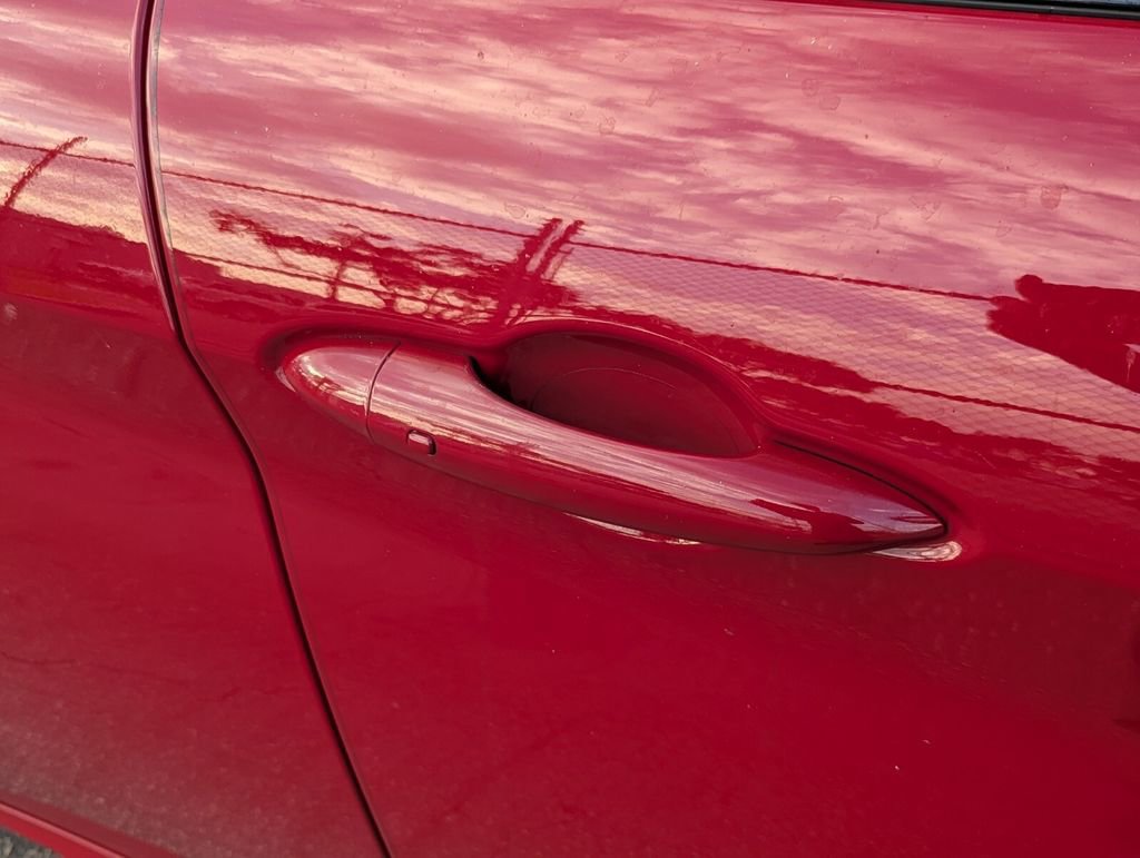 Used 2019 Alfa Romeo Giulia w/ Nero Edizione RWD image 8