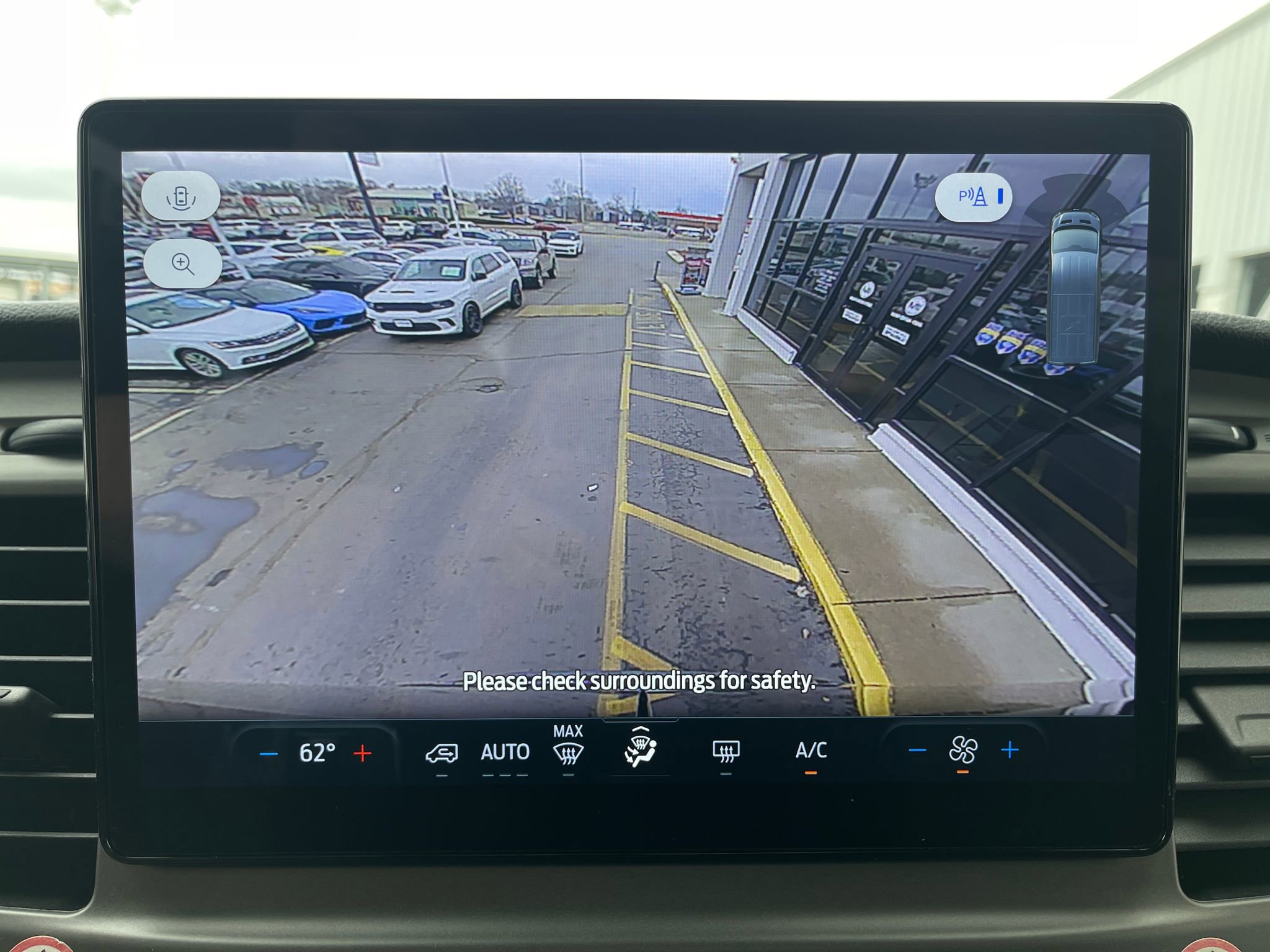 Used 2022 Ford Transit 350 XLT image 10